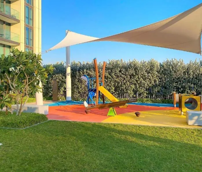Luxurious 2-Br In Downtown Dubai Apartment United Arab Emirates