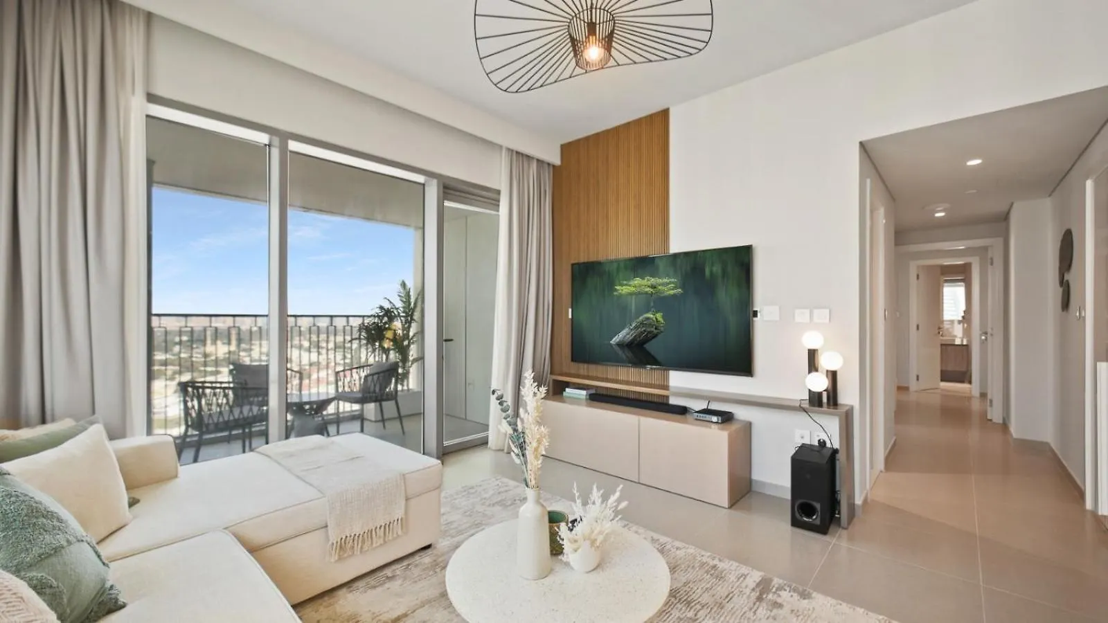 Apartamento Luxurious 2-Br In Downtown Dubái 0*,